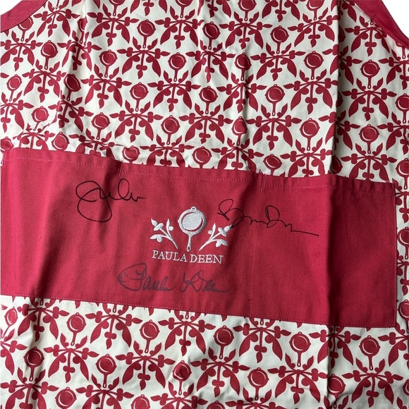 New Paula Deen Autographed Adult Apron & Oven mitt - Picture 3 of 3